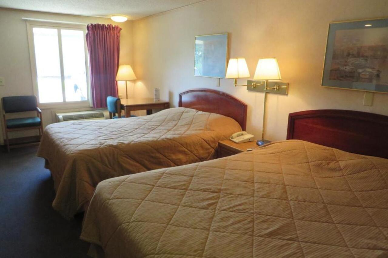 Knights Inn Кантон Екстер'єр фото