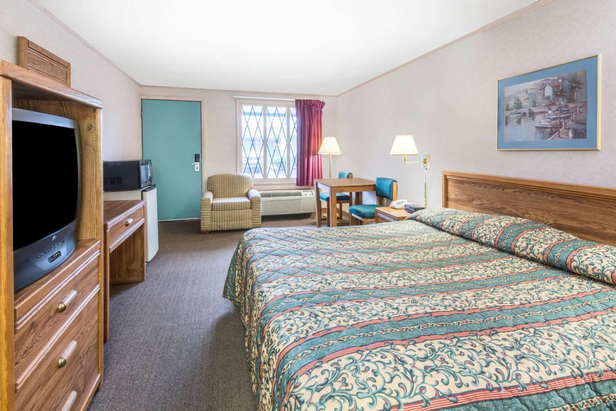 Knights Inn Кантон Екстер'єр фото